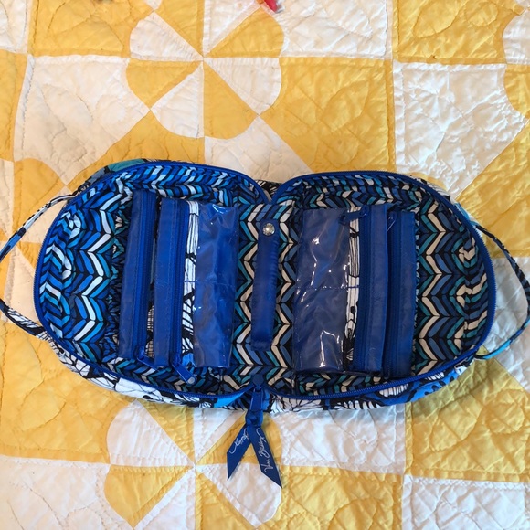 Vera Bradley Blue Bayou Jewelry Travel Case - Picture 3 of 8